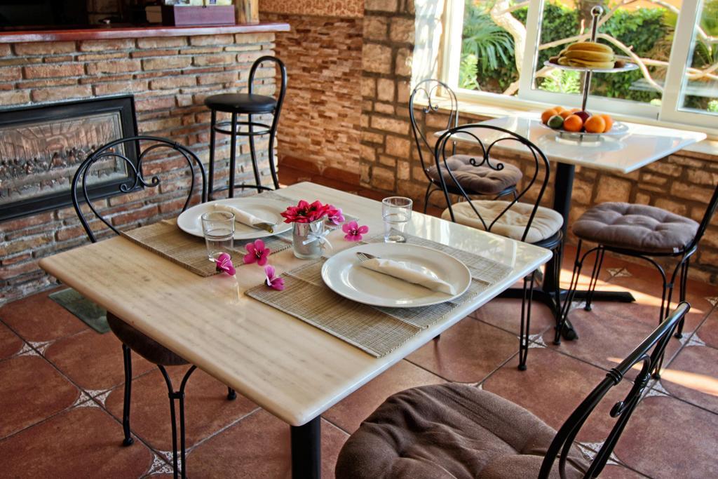 Villa Monsena Ровин Екстериор снимка