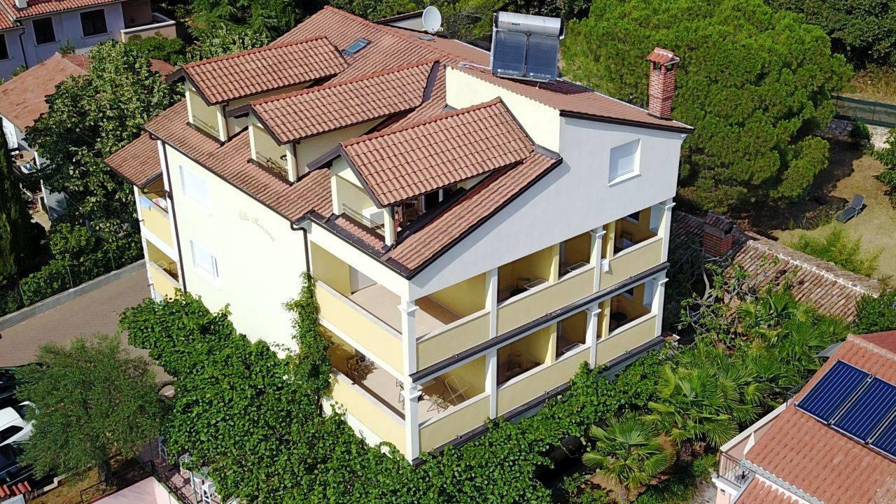 Villa Monsena Ровин Екстериор снимка